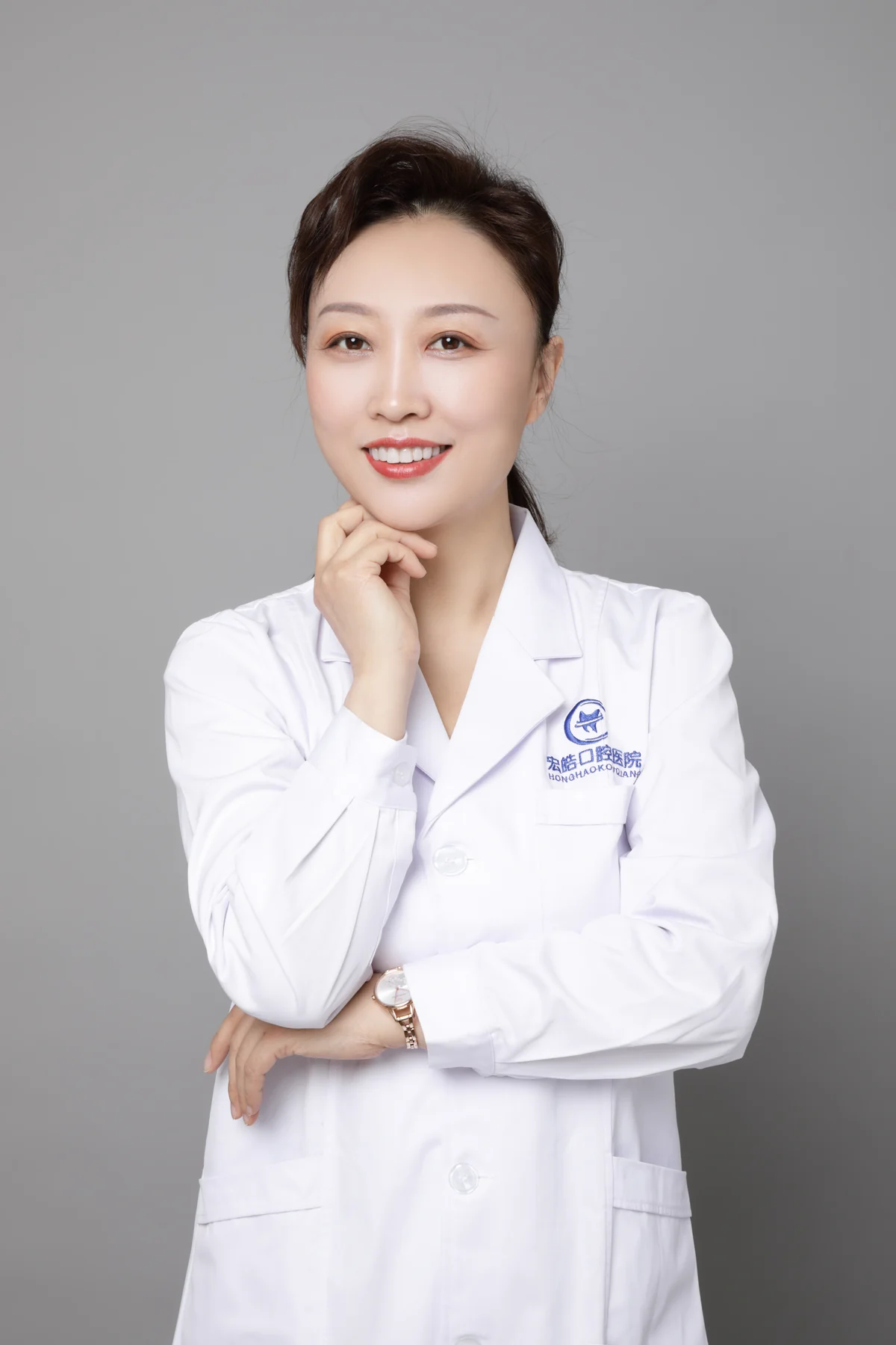 王静医生形象照